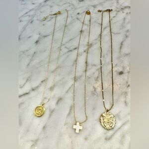 Bundle of 3 Gorjana and Susan Gordon jewelry womens chain necklaces with pendant